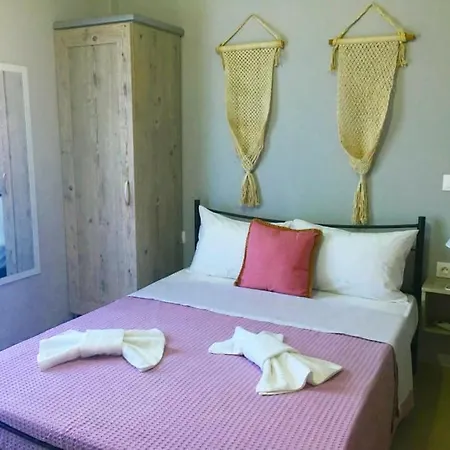 Apartment Almira - To Let Nea Roda