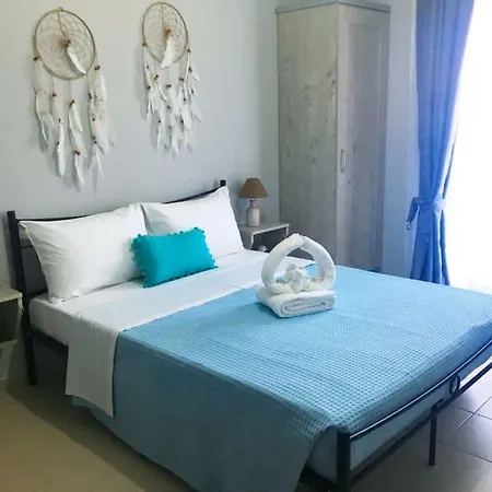 Almira - To Let Nea Roda