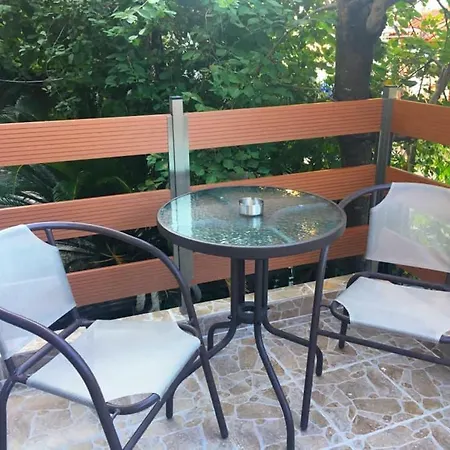 Almira - To Let Apartment *