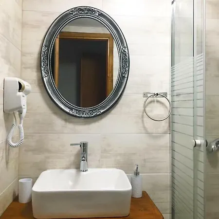 Almira - To Let Apartment