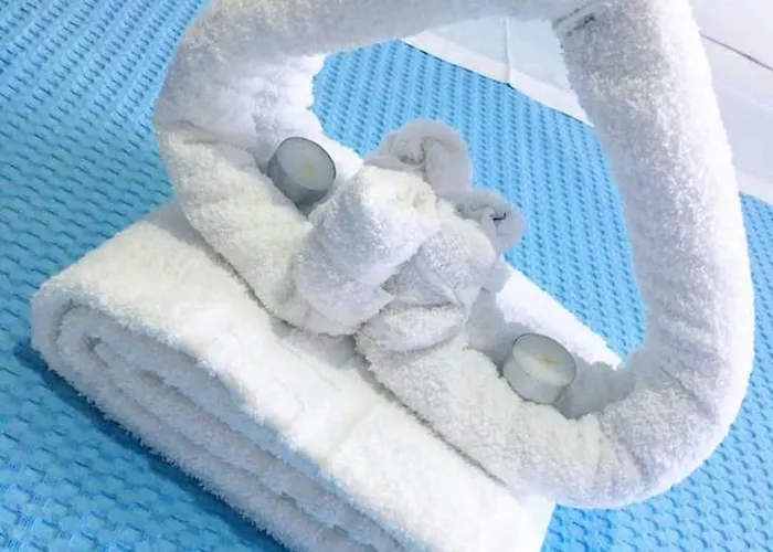 Almira - To Let * Nea Roda