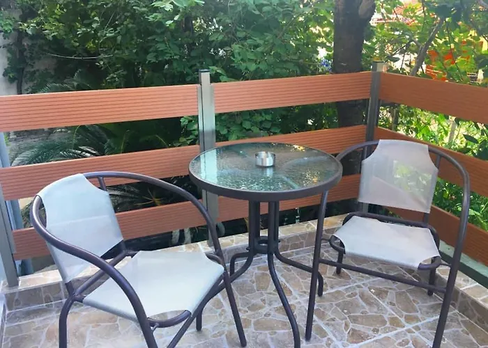 Almira - To Let Apartamento *